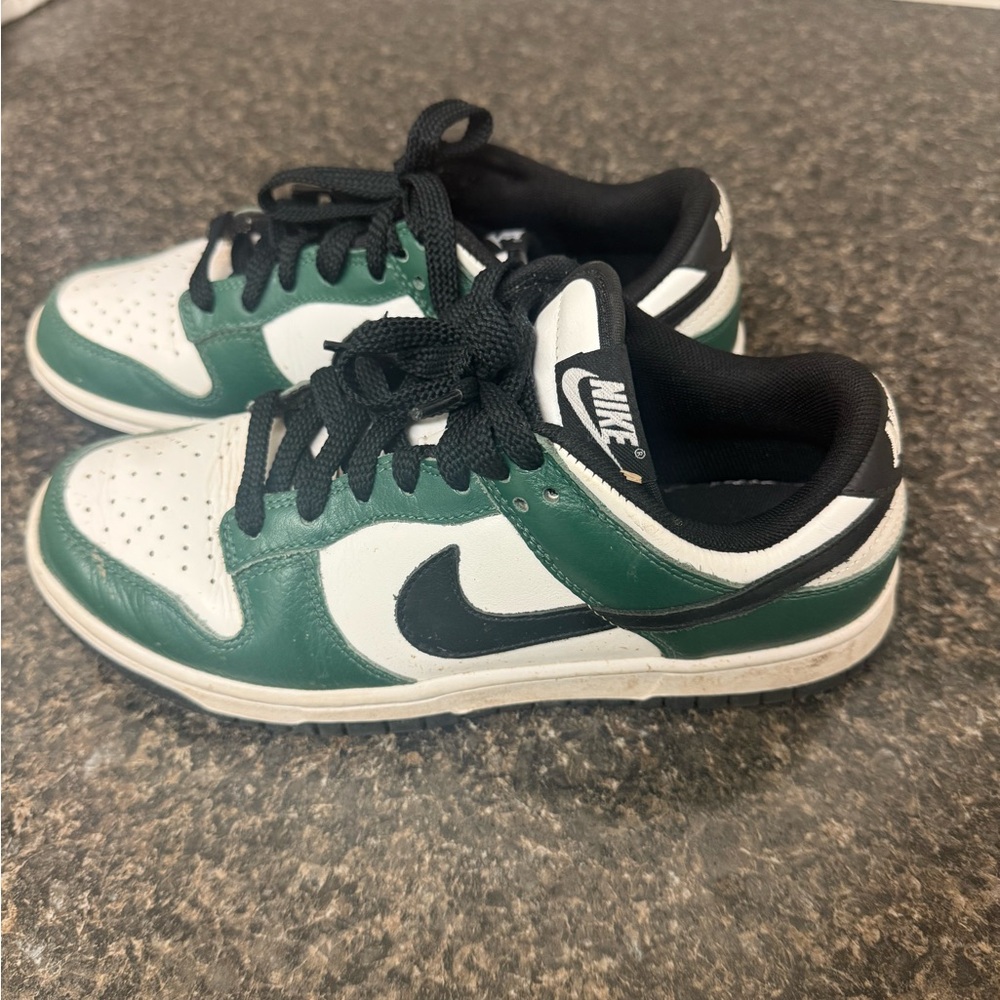 Custom nike dunks - Picture 2 of 5
